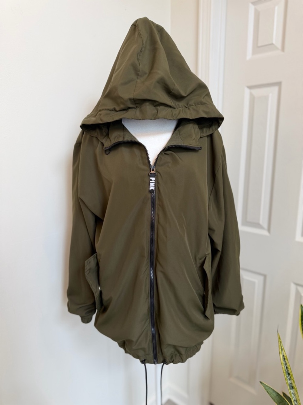 PINK Victoria’s Secret Olive Green Hooded WindbreakerJacket M Oversized Logo